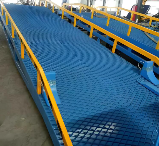 伊通移动式液压登车桥