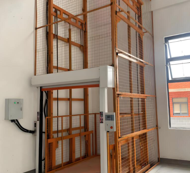 伊通升降货梯是特种设备码